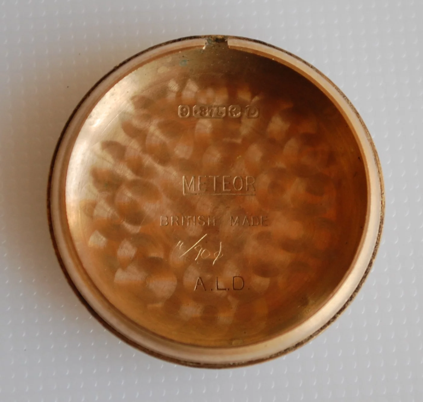 SOLD 1953 1957 Uno 15 jewel men's gold watch - Image 4