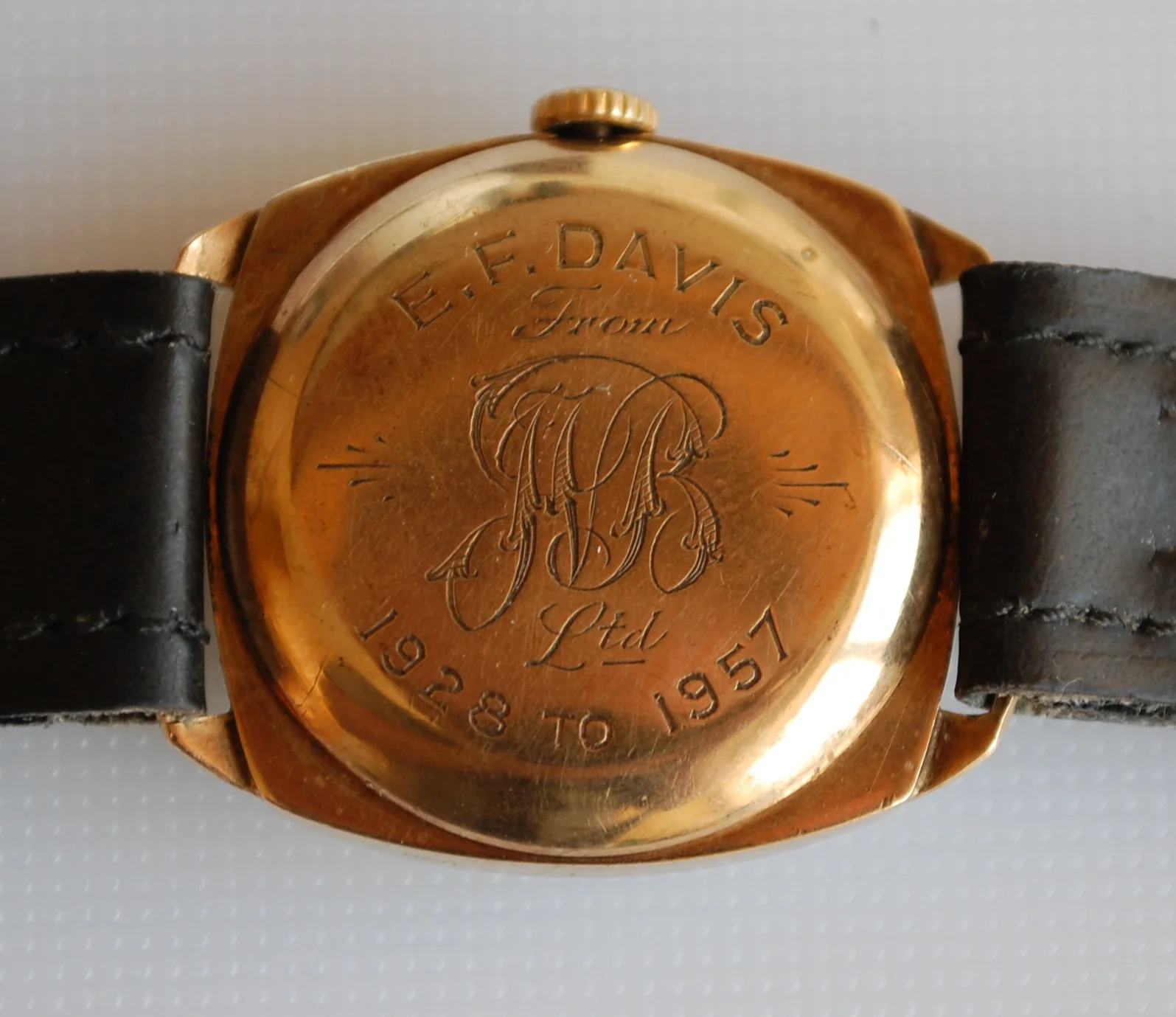 SOLD 1953 1957 Uno 15 jewel men's gold watch - Image 6