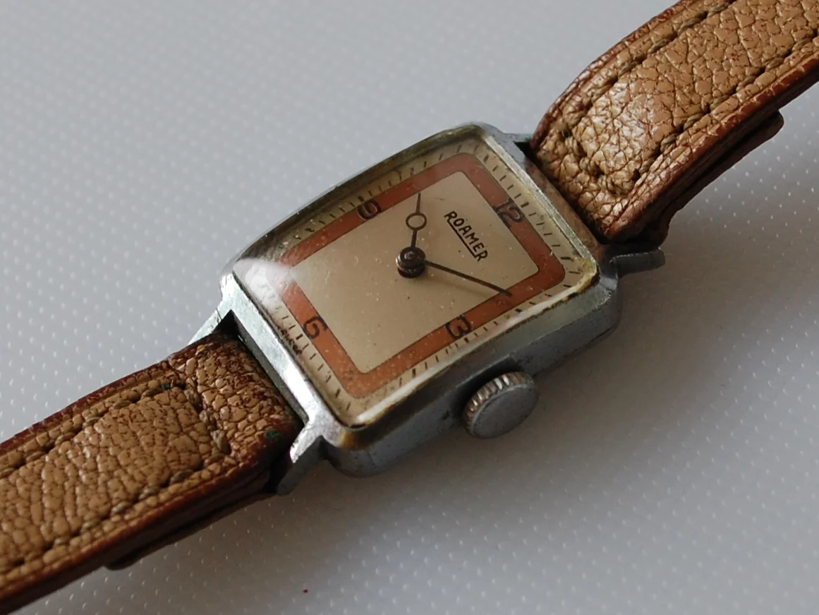 SOLD 1947 Roamer ladies watch with box and papers - Image 3