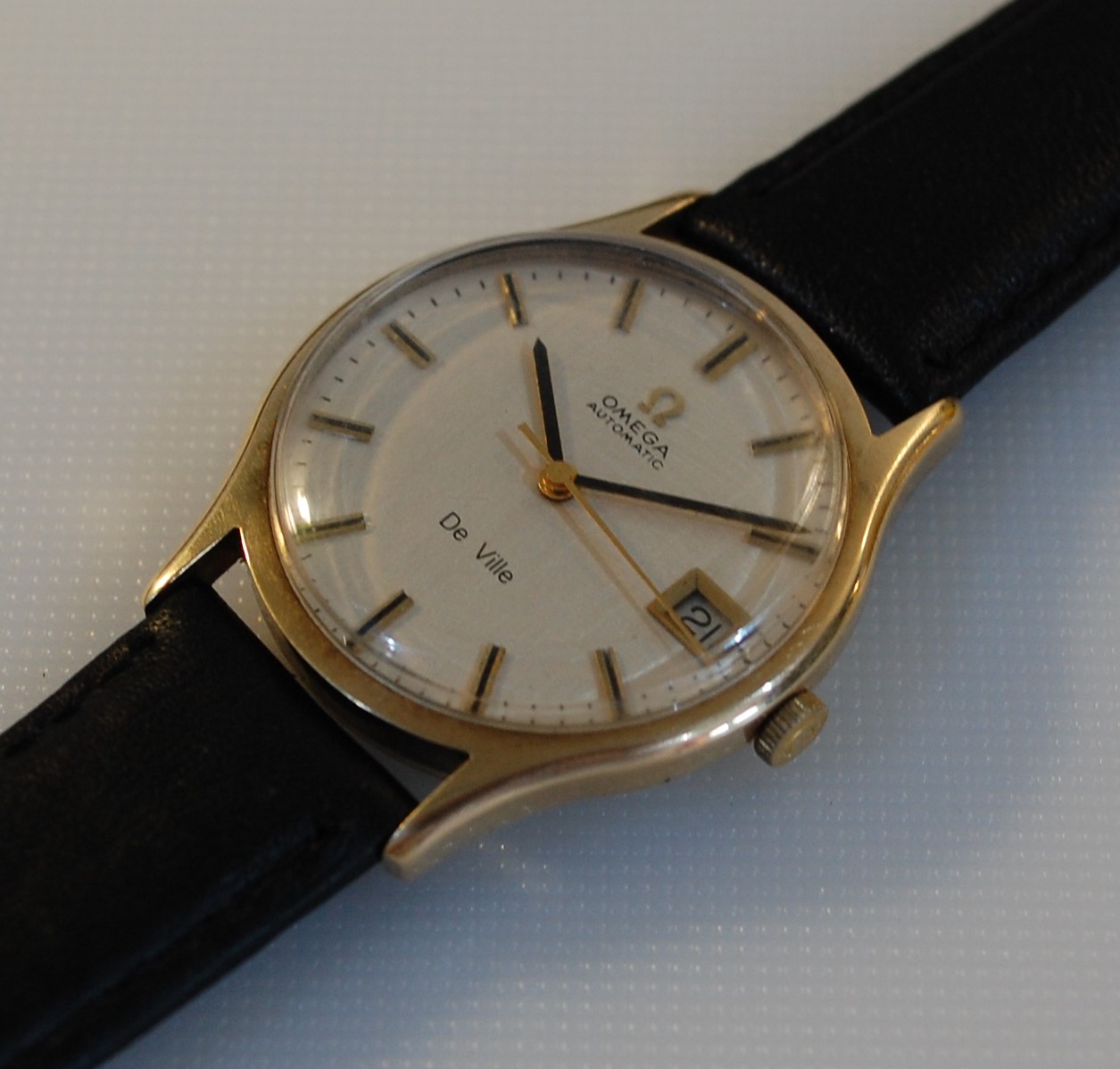SOLD 1976 Omega de Ville men's 9kt gold automatic watch - Birth Year ...