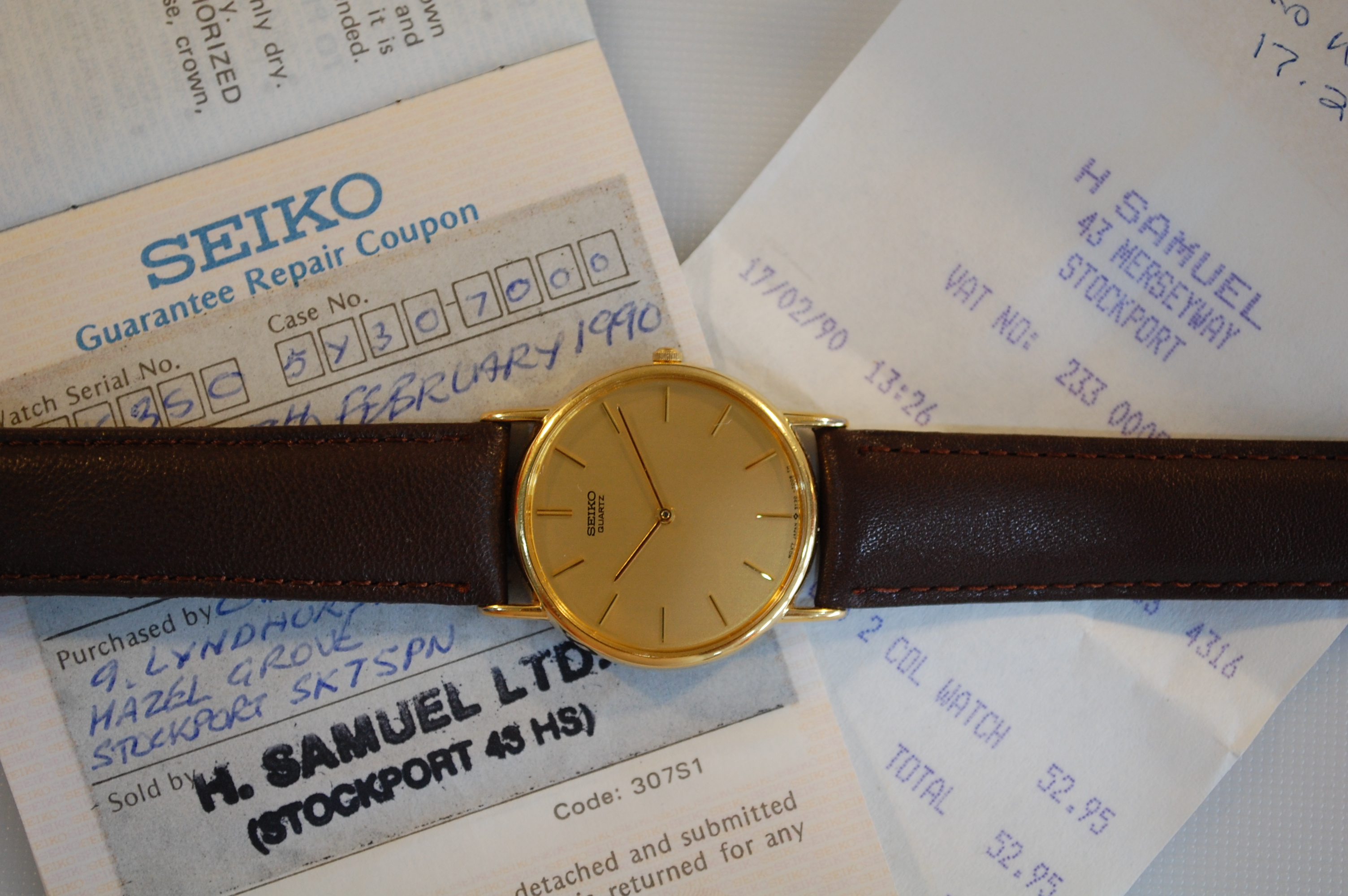 SOLD 1989 1990 Seiko men's watch with box and papers - Birth Year Watches
