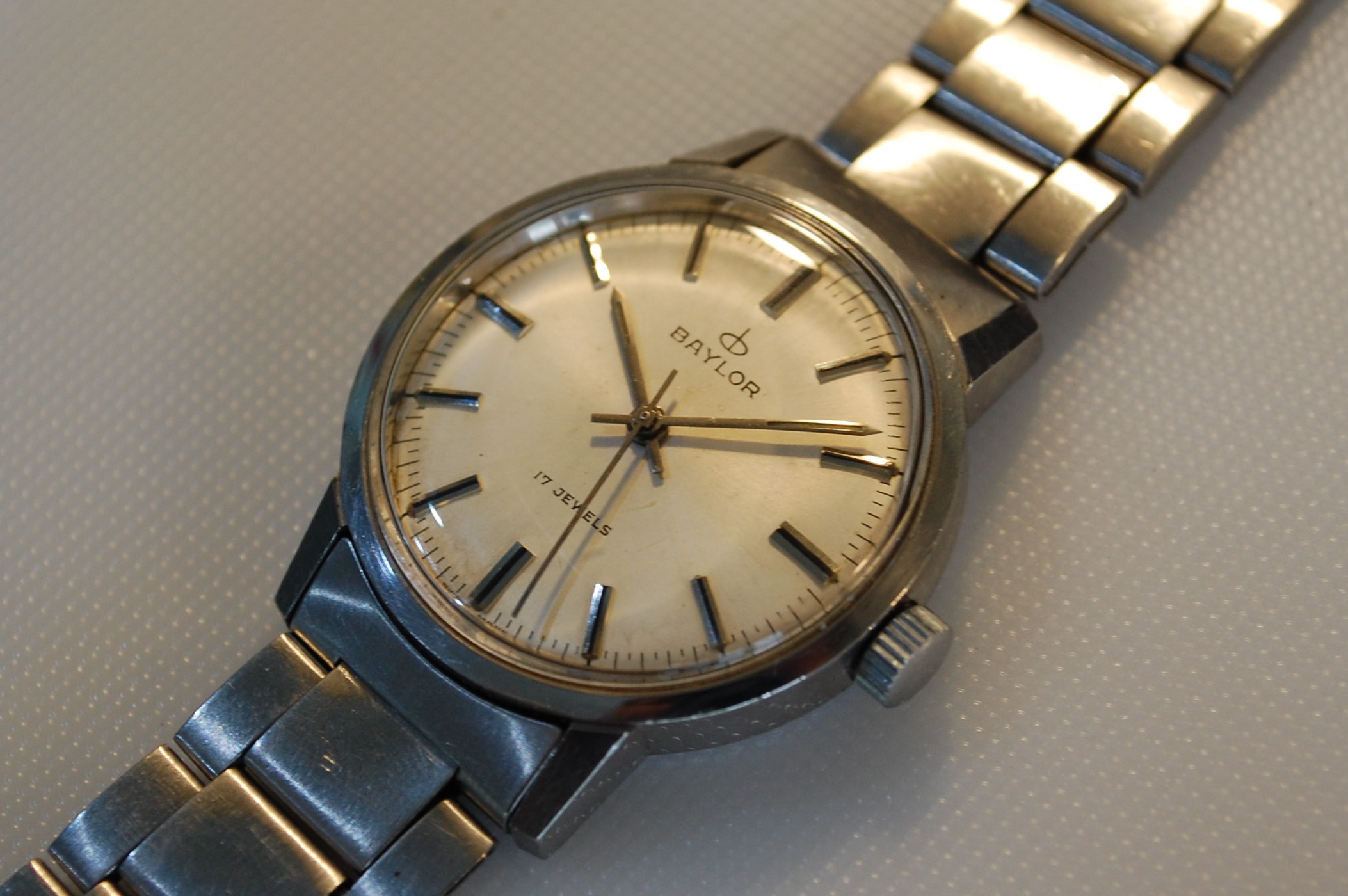 SOLD 1973 Baylor men's watch with box and papers - Image 3