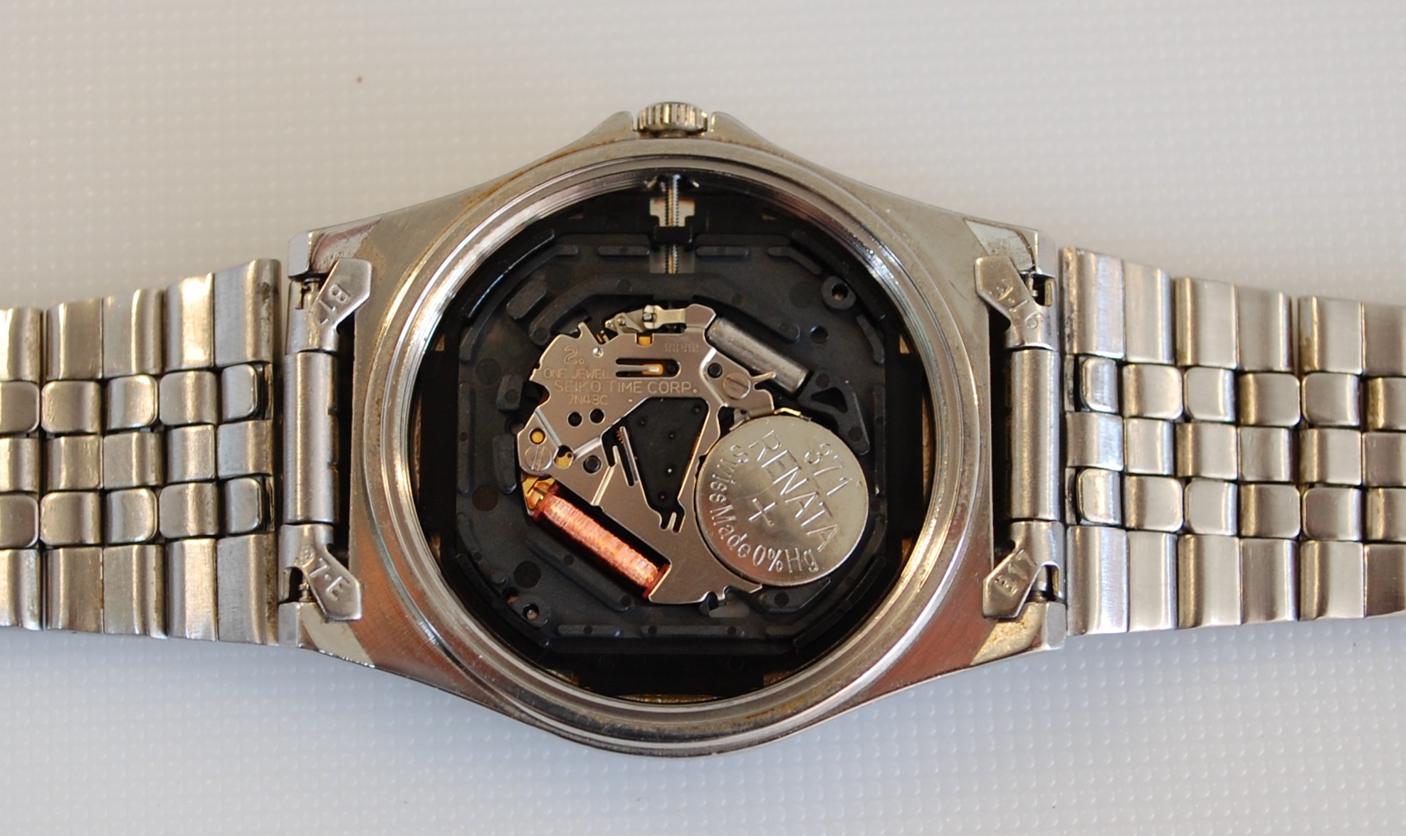 SOLD 1998 Seiko SQ100 watch 7N43-8001 - Birth Year Watches