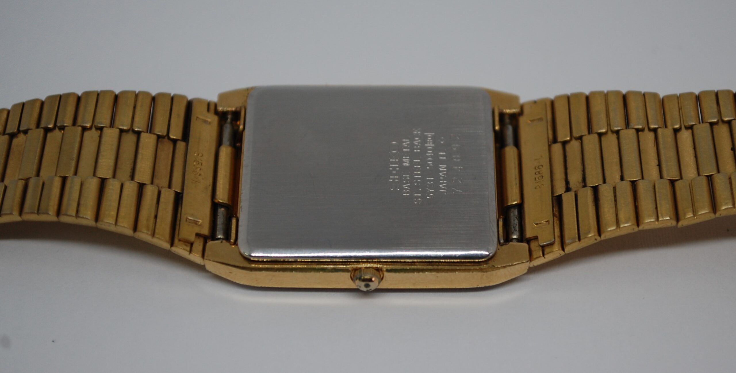 SOLD 1997 Seiko 5Y31-5040 bracelet watch - Birth Year Watches