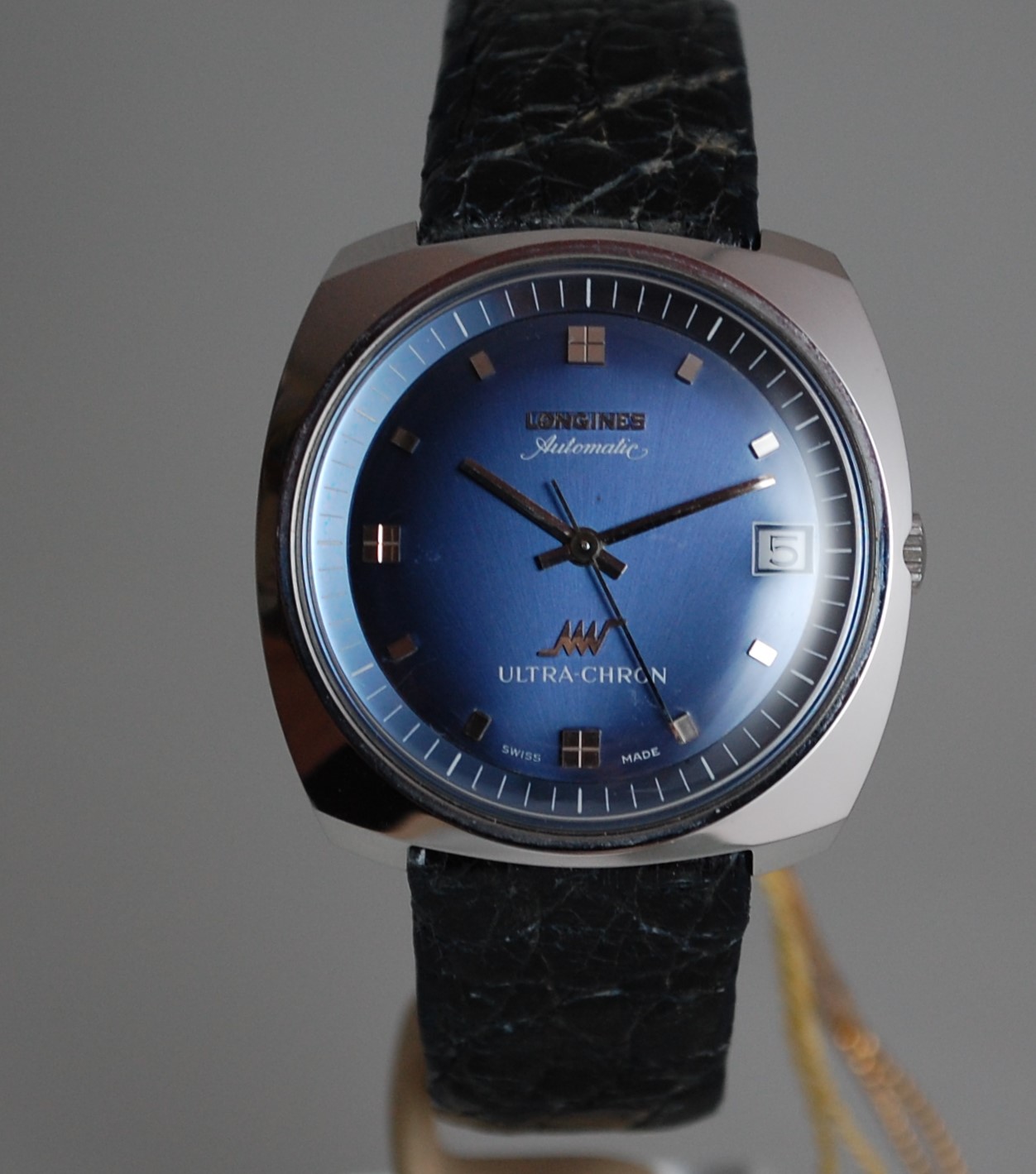 SOLD 1969 Longines Ultra-Chron NOS with box - Birth Year Watches