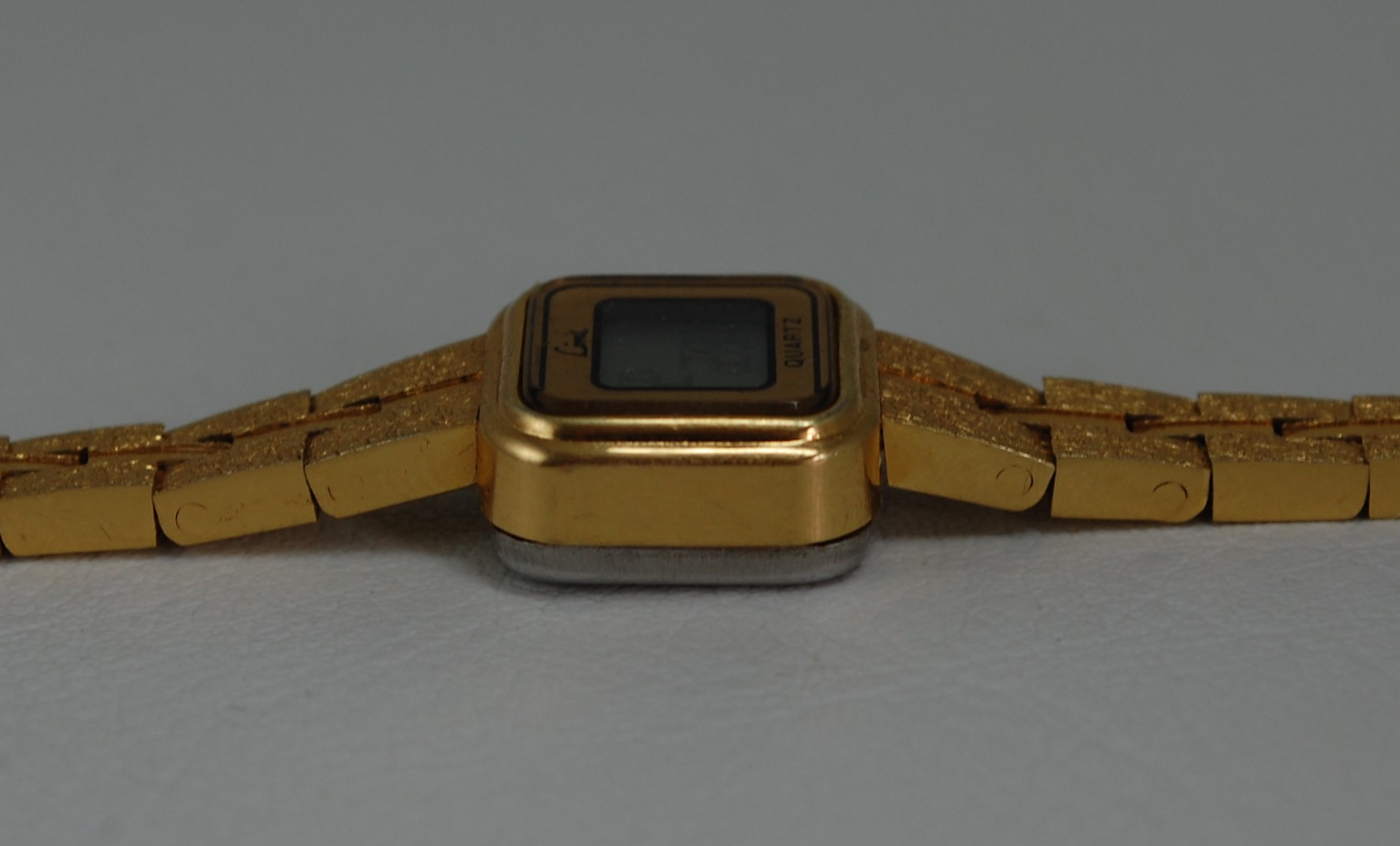 SOLD c1985 Limit LCD Quartz with box and papers - Image 5