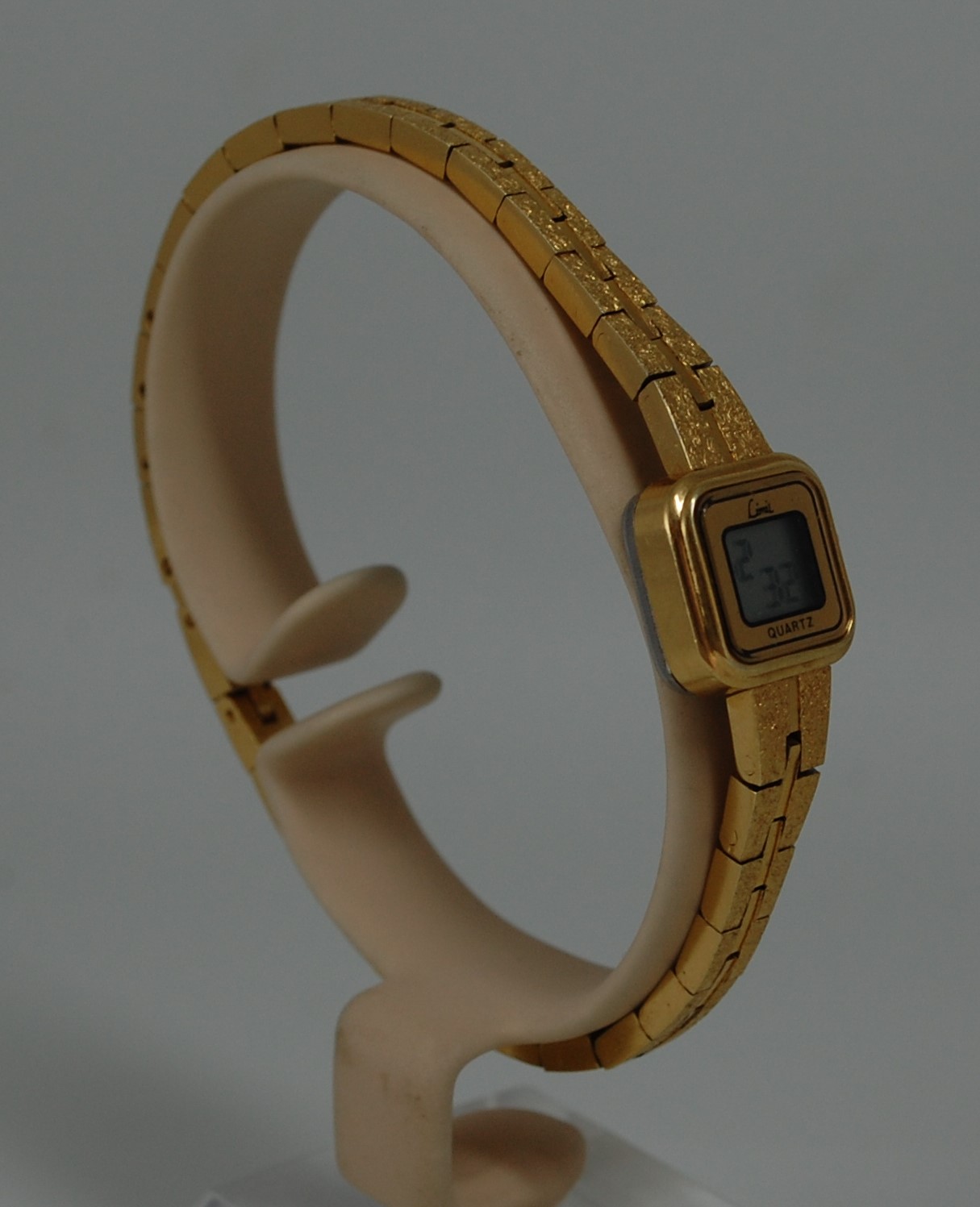 SOLD c1985 Limit LCD Quartz with box and papers - Image 10