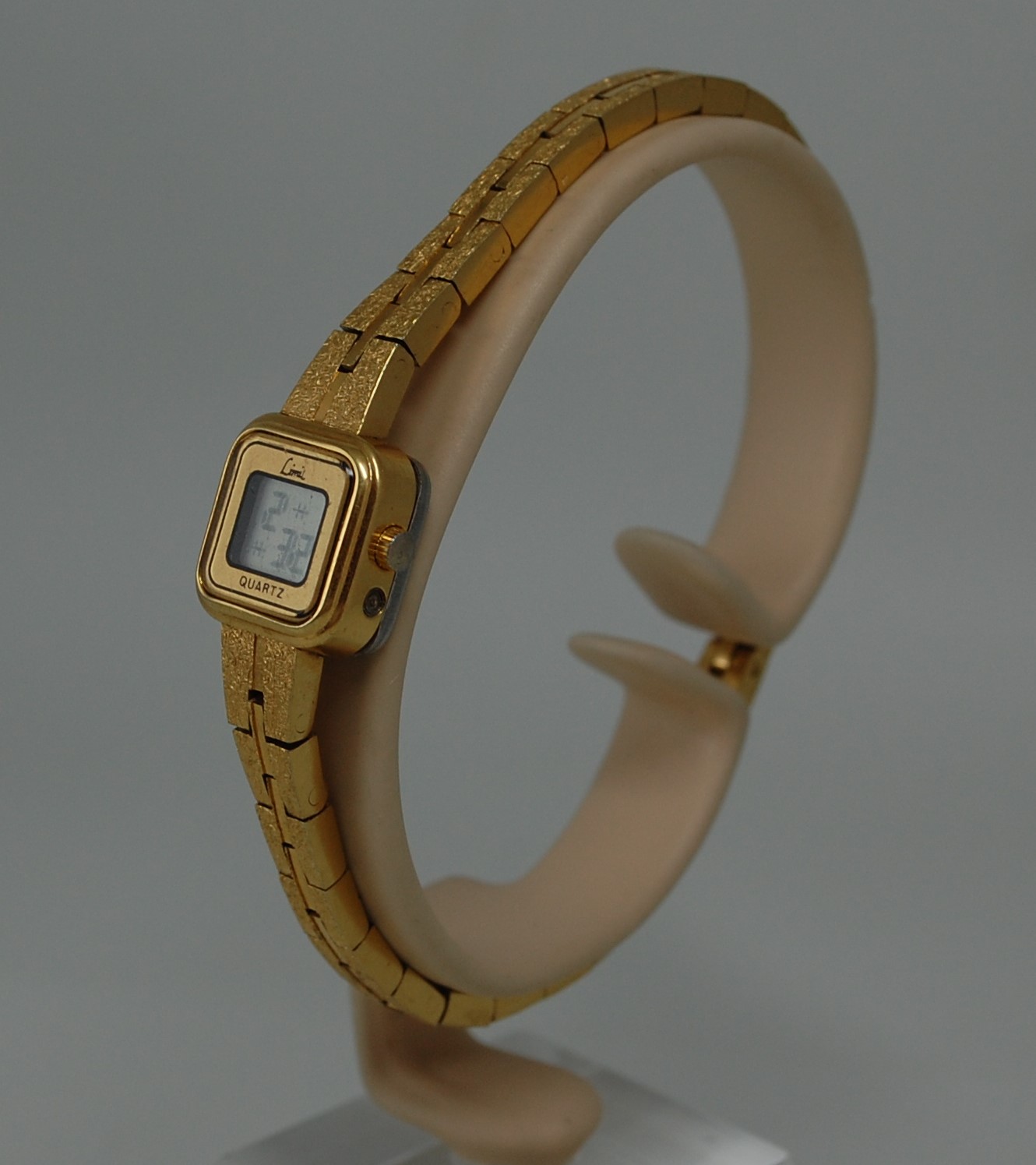 SOLD c1985 Limit LCD Quartz with box and papers - Image 11