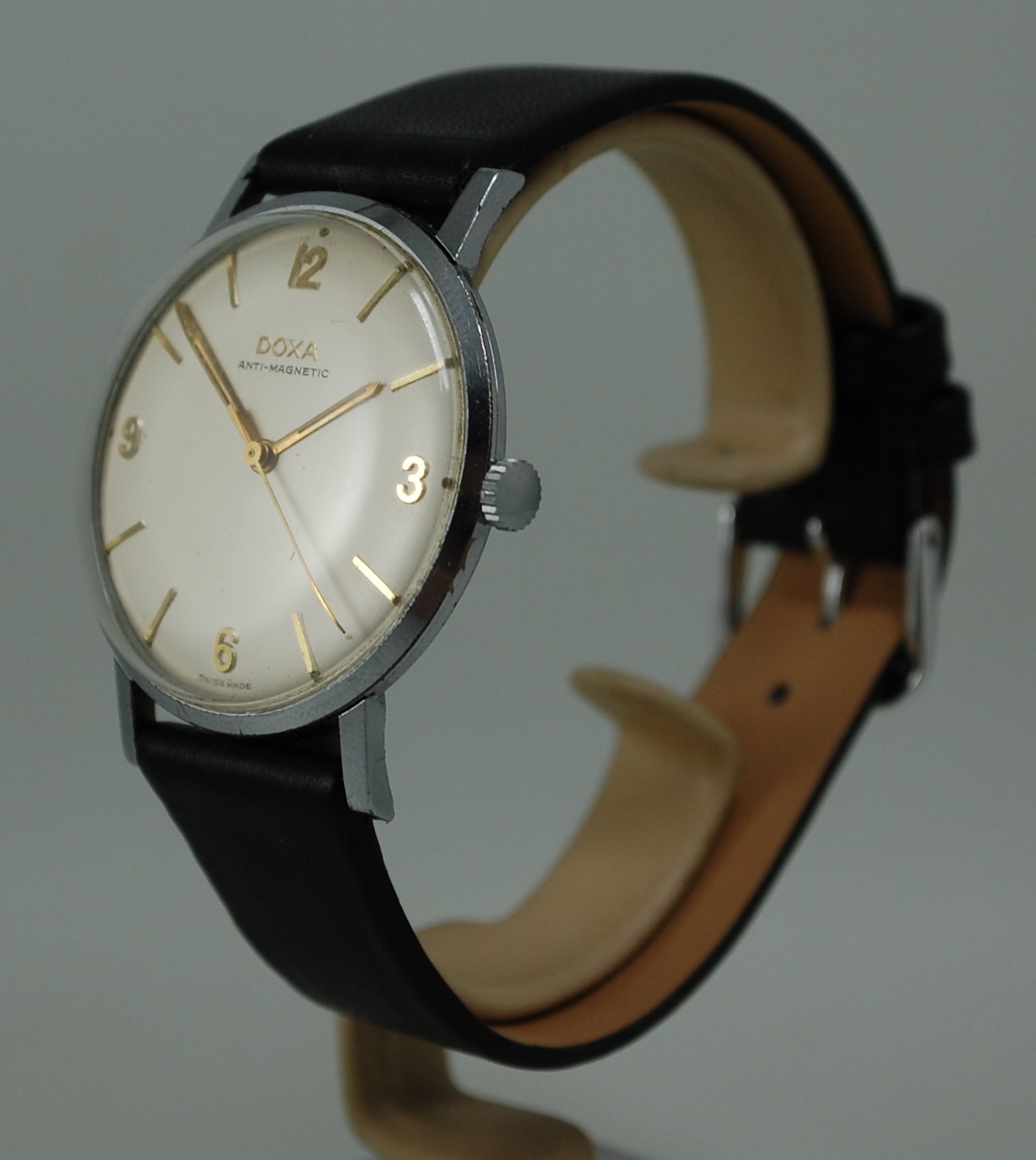 SOLD 1962 1963 Doxa Anti Magnetic - Image 10