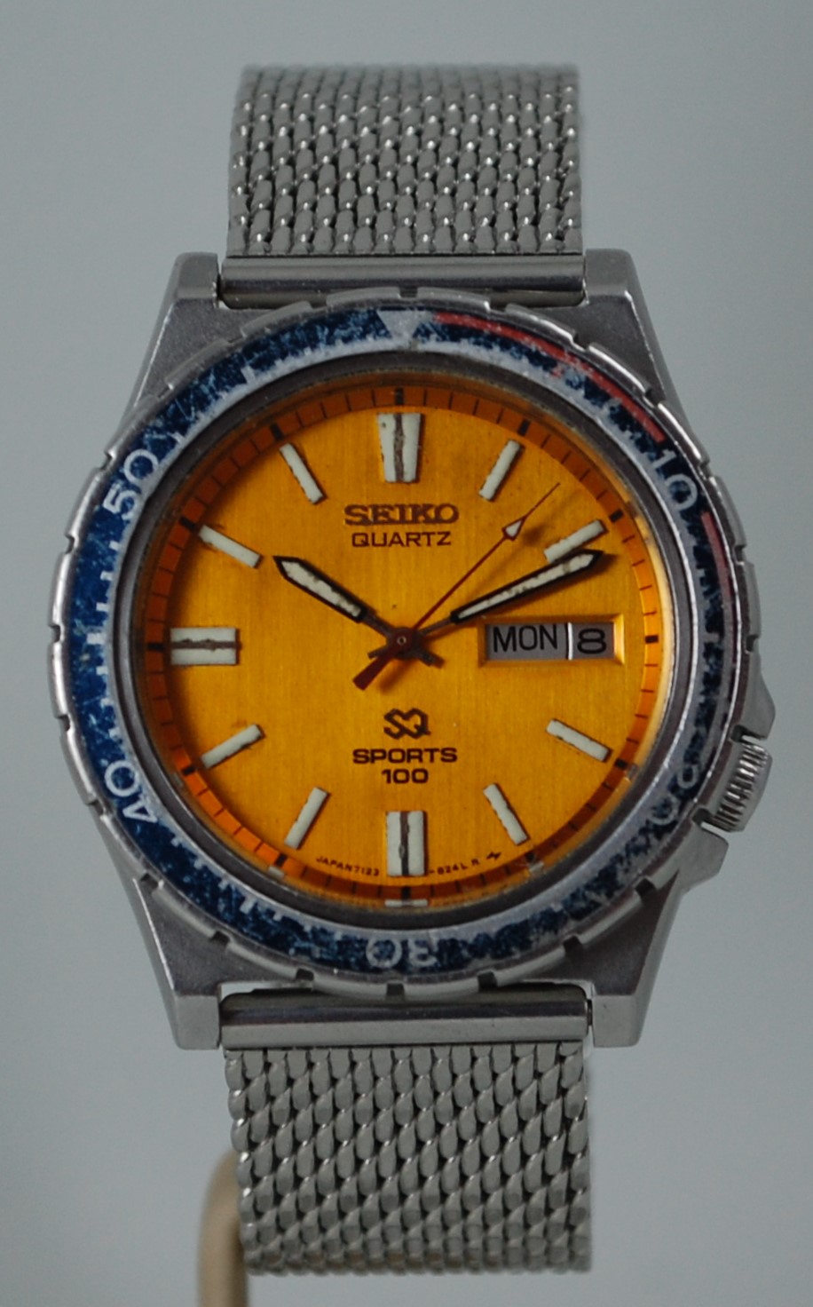SOLD 1980 Seiko SQ100 divers watch 7123-823H - Birth Year Watches