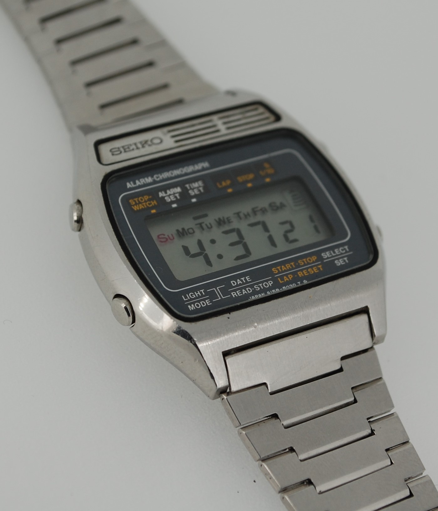 SOLD 1978 Seiko LCD Alarm Chronograph A158-5050 - Birth Year Watches