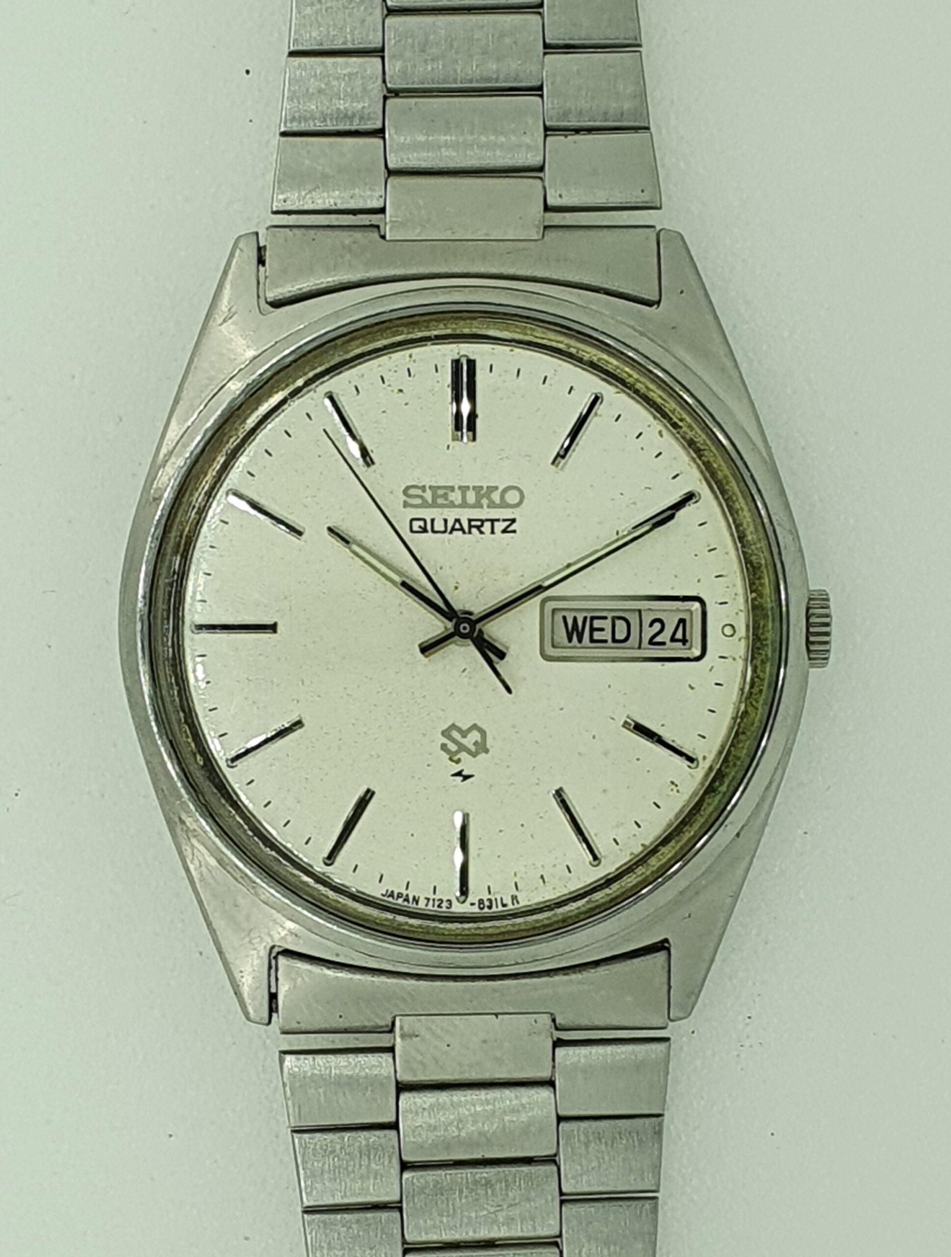 SOLD 1981 Seiko SQ 7123-8290 - Birth Year Watches