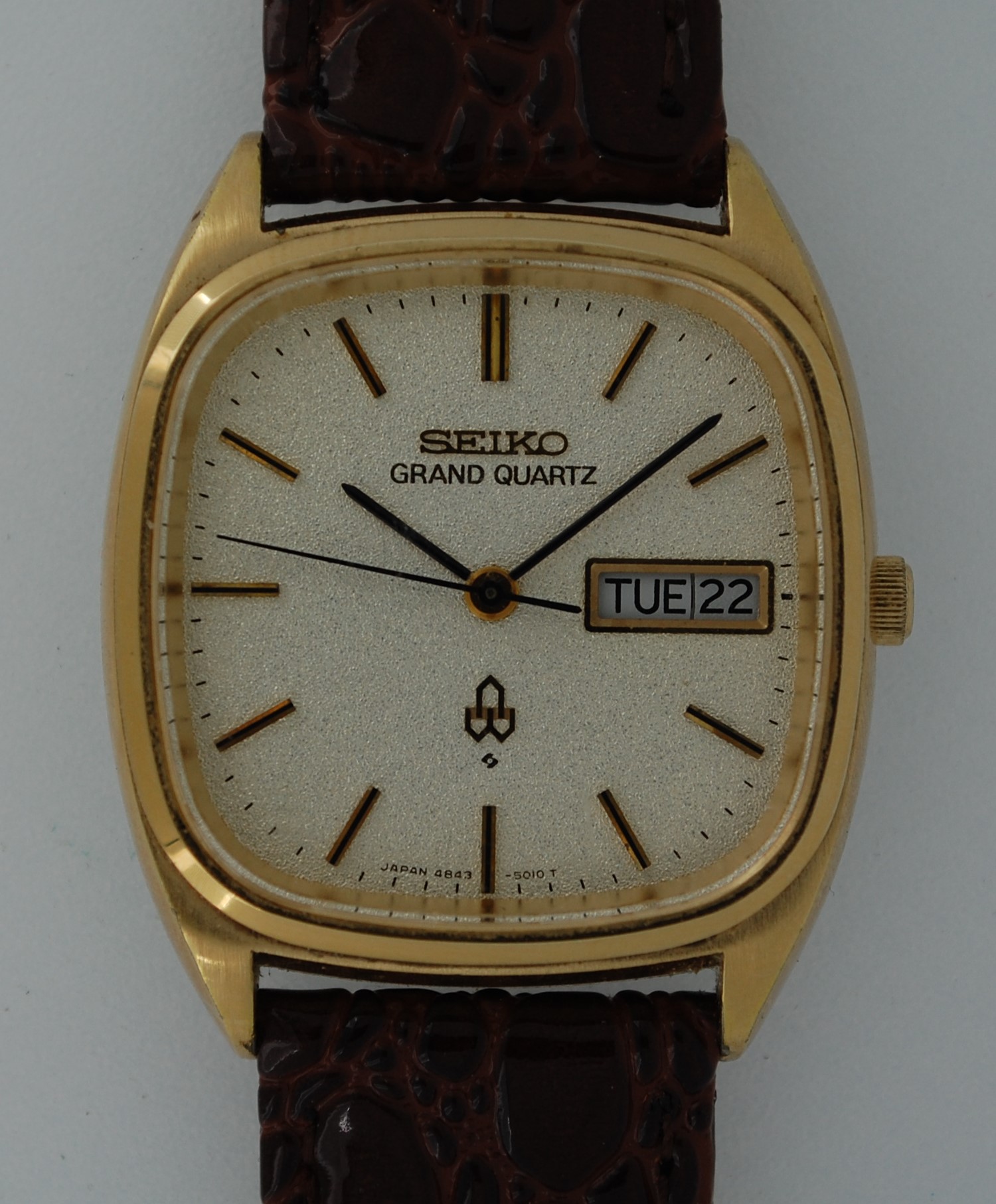 SOLD 1977 Seiko Grand Quartz 4843-5100 - Birth Year Watches