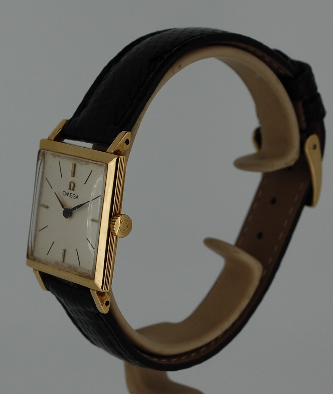 SOLD 1962 Omega 18k Gold square cased - Image 11