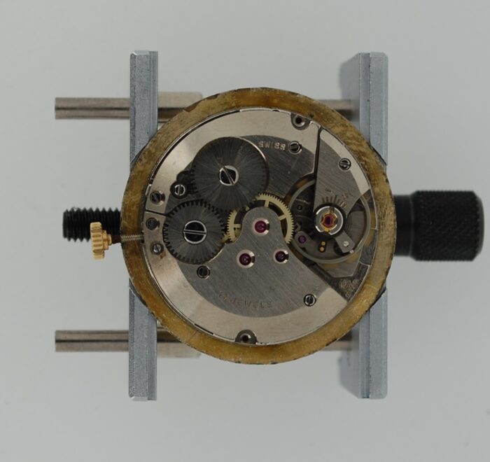 1960 Avia 9k Gold - Image 3