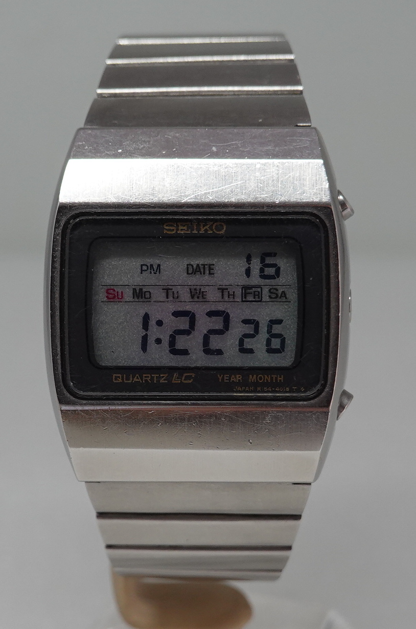 1977 Seiko LCD Digital M154-4019 with box - Birth Year Watches
