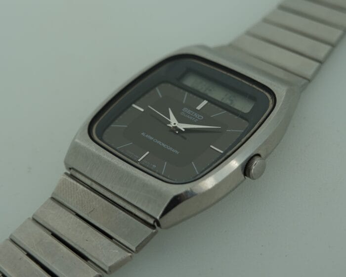 SOLD 1984 Seiko Analogue Digital H557-532A - Image 8