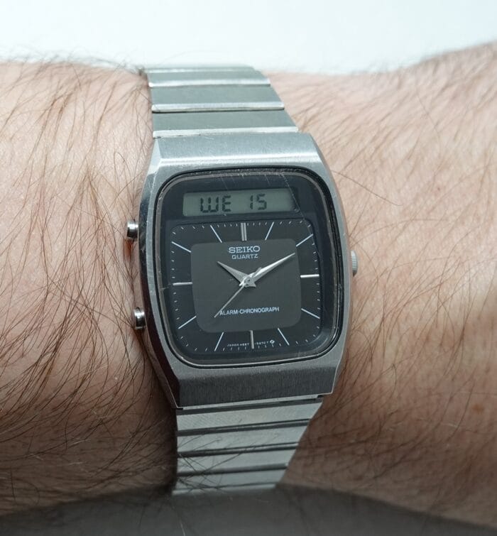 SOLD 1984 Seiko Analogue Digital H557-532A - Image 5
