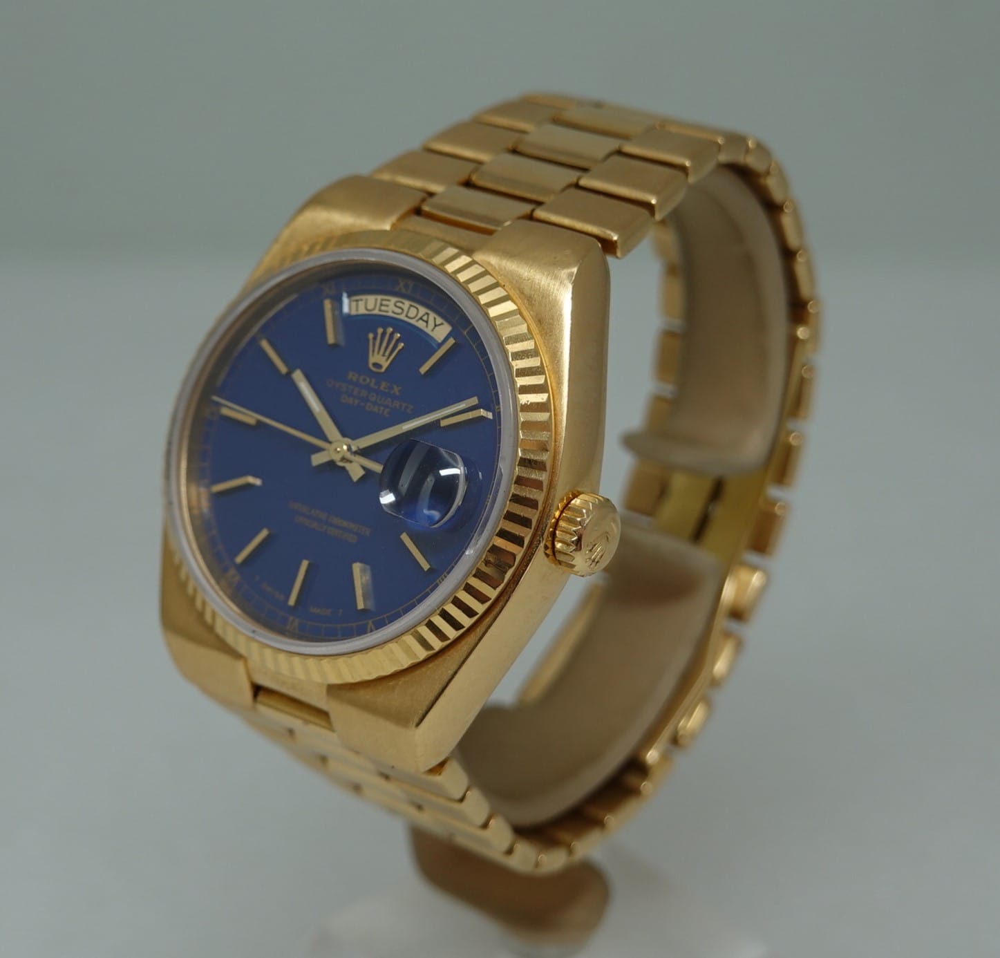 SOLD 1979 Rolex Oysterquartz Day-Date 18k Gold - Image 2