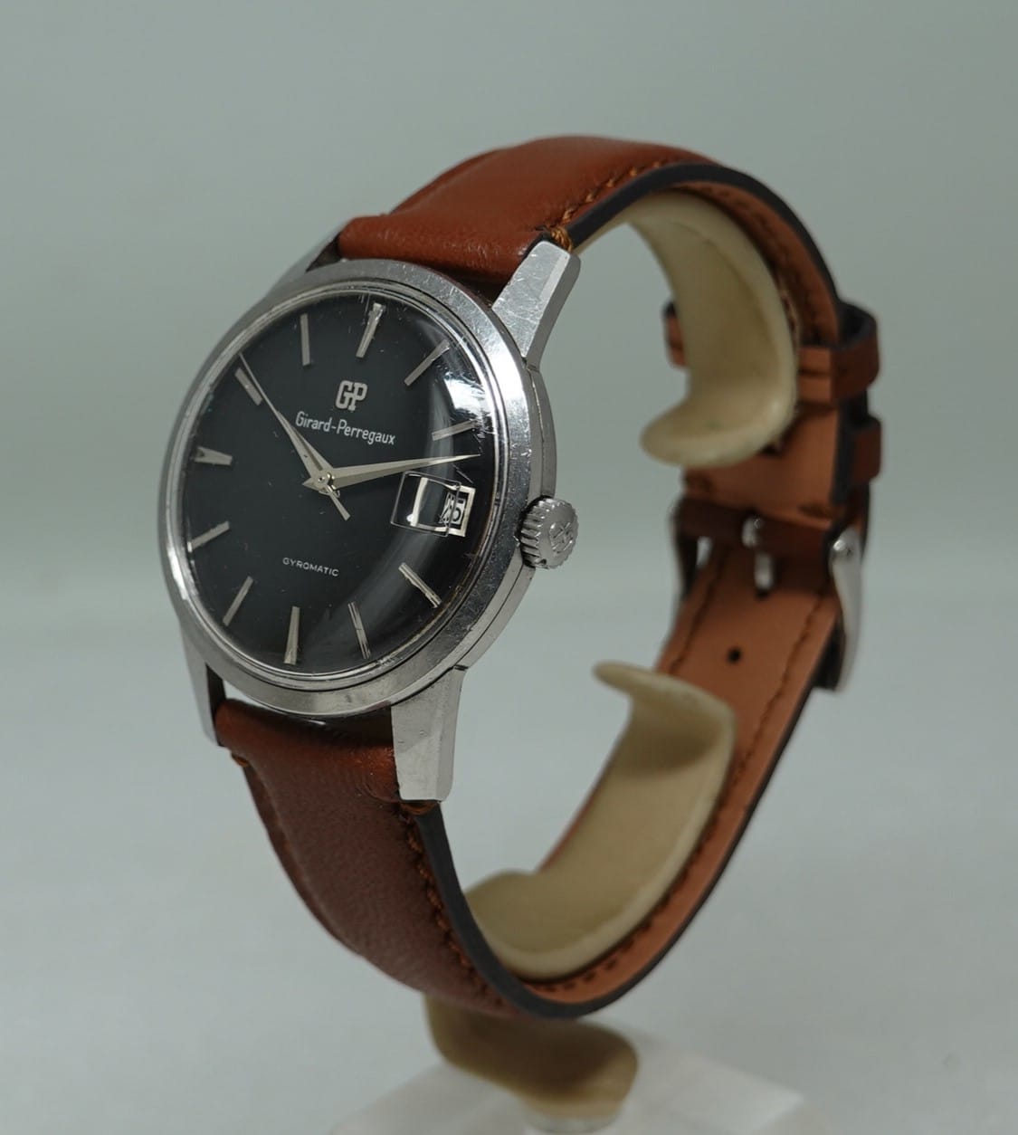 SOLD c1960 Girard-Perregaux Gyromatic - Image 3