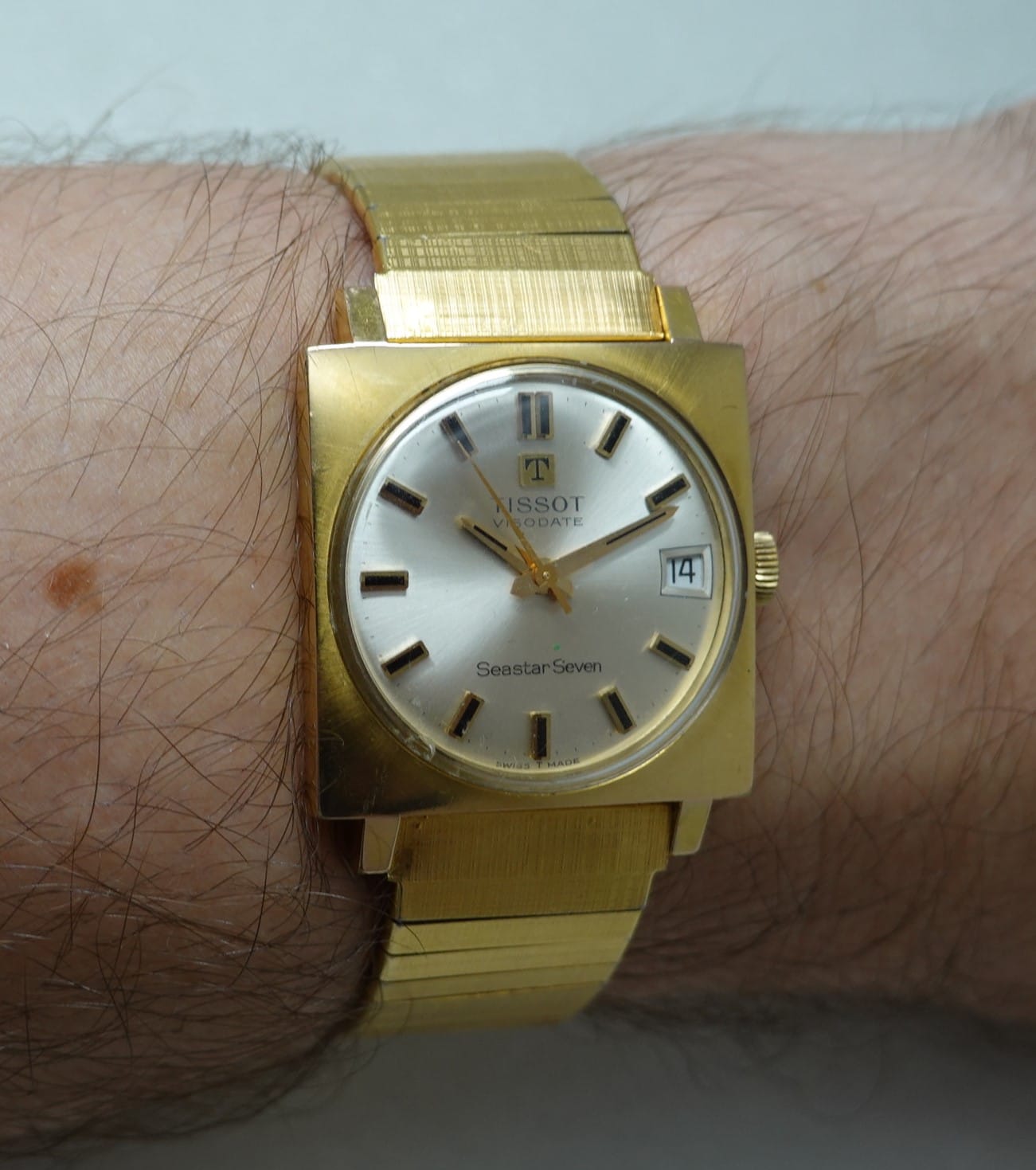 SOLD 1965 Tissot Visodate SeastarSeven - Birth Year Watches