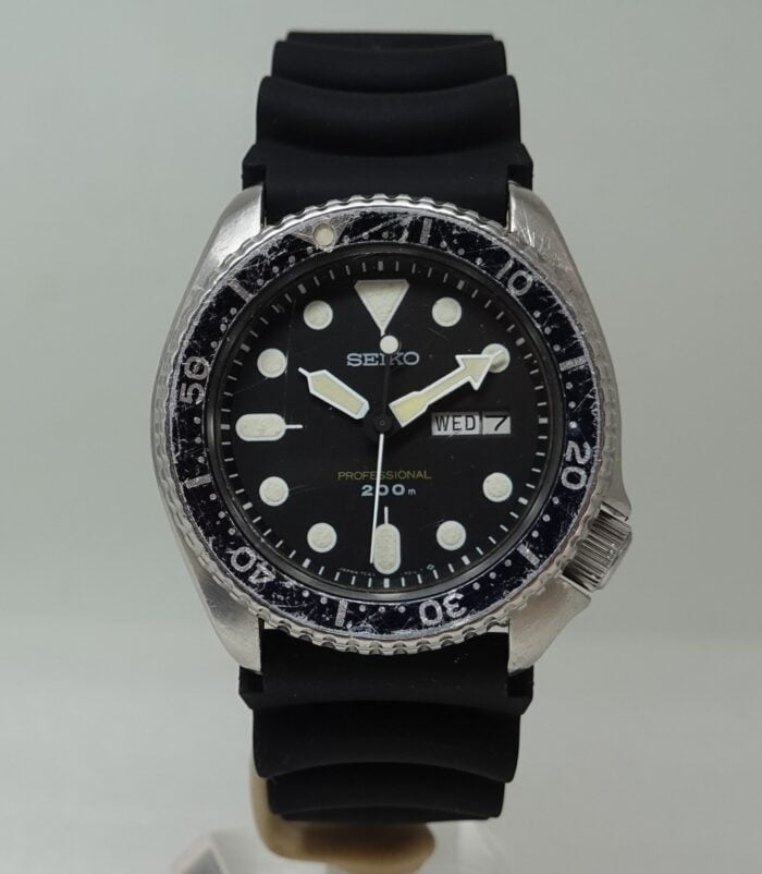 SOLD 1985 Seiko 200m Diver 7C43-7010 - Birth Year Watches