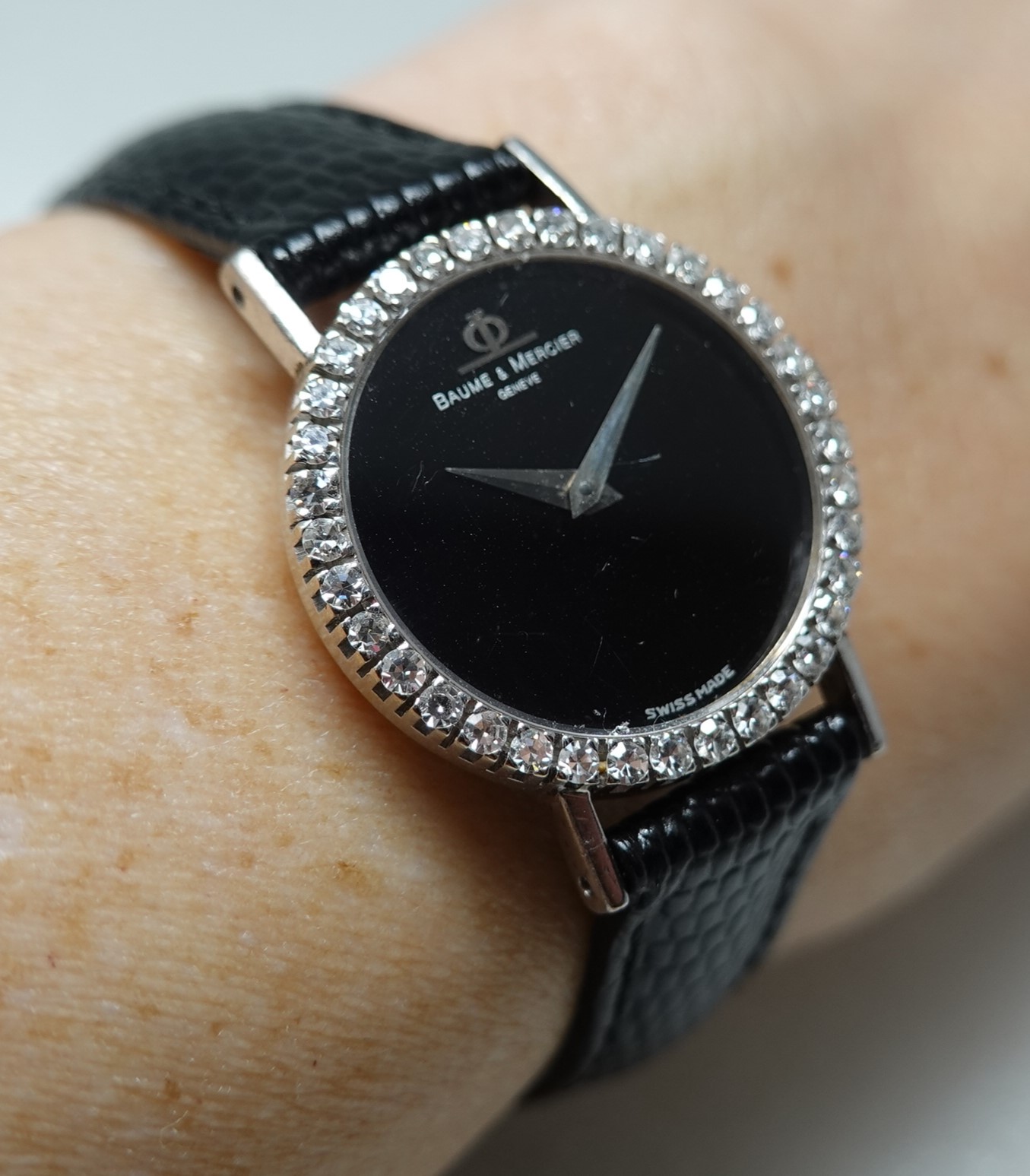 1974 Ladies Baume Mercier 18k white gold and diamonds Birth Year Watches