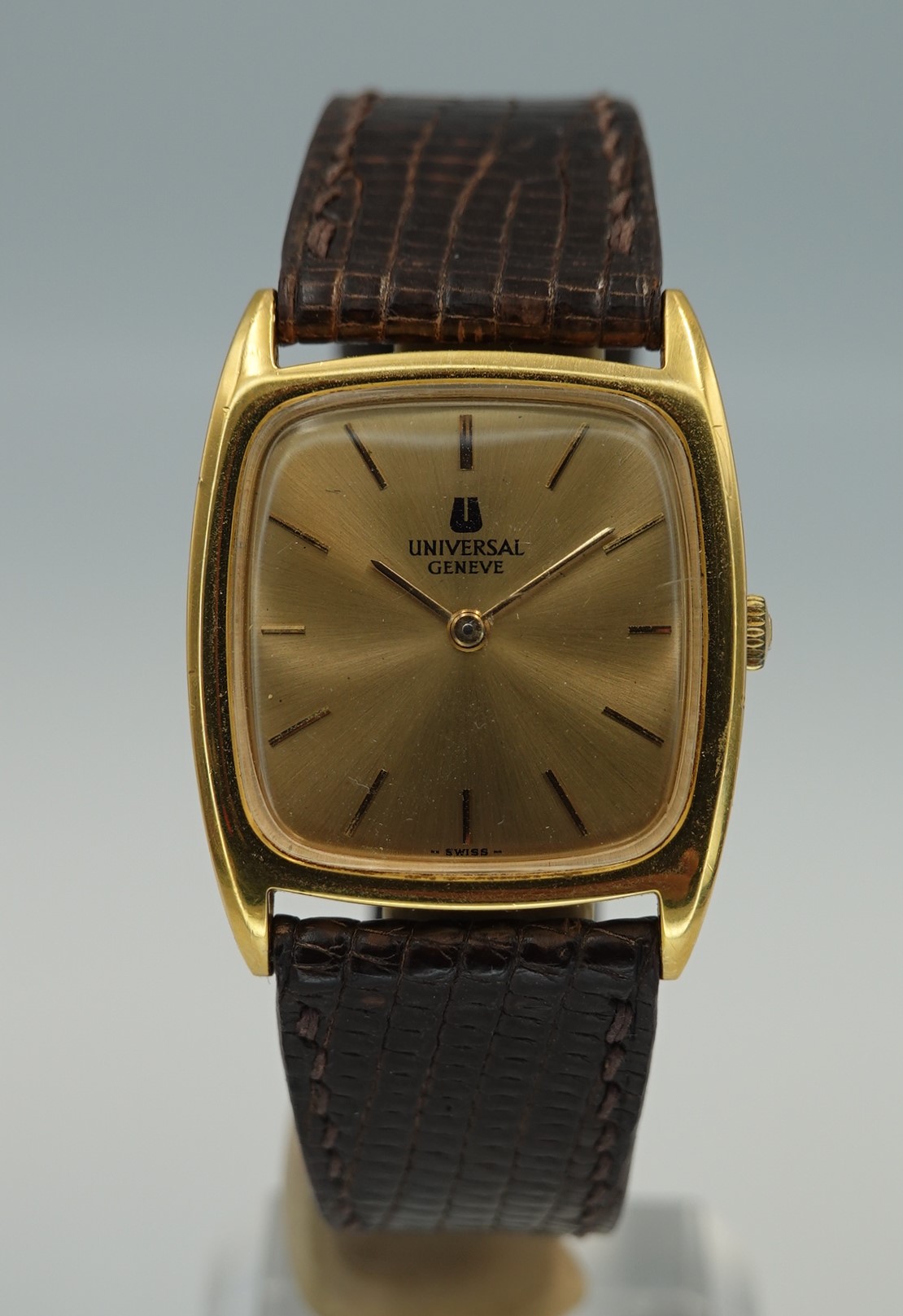 c1975 Universal Geneve Tank