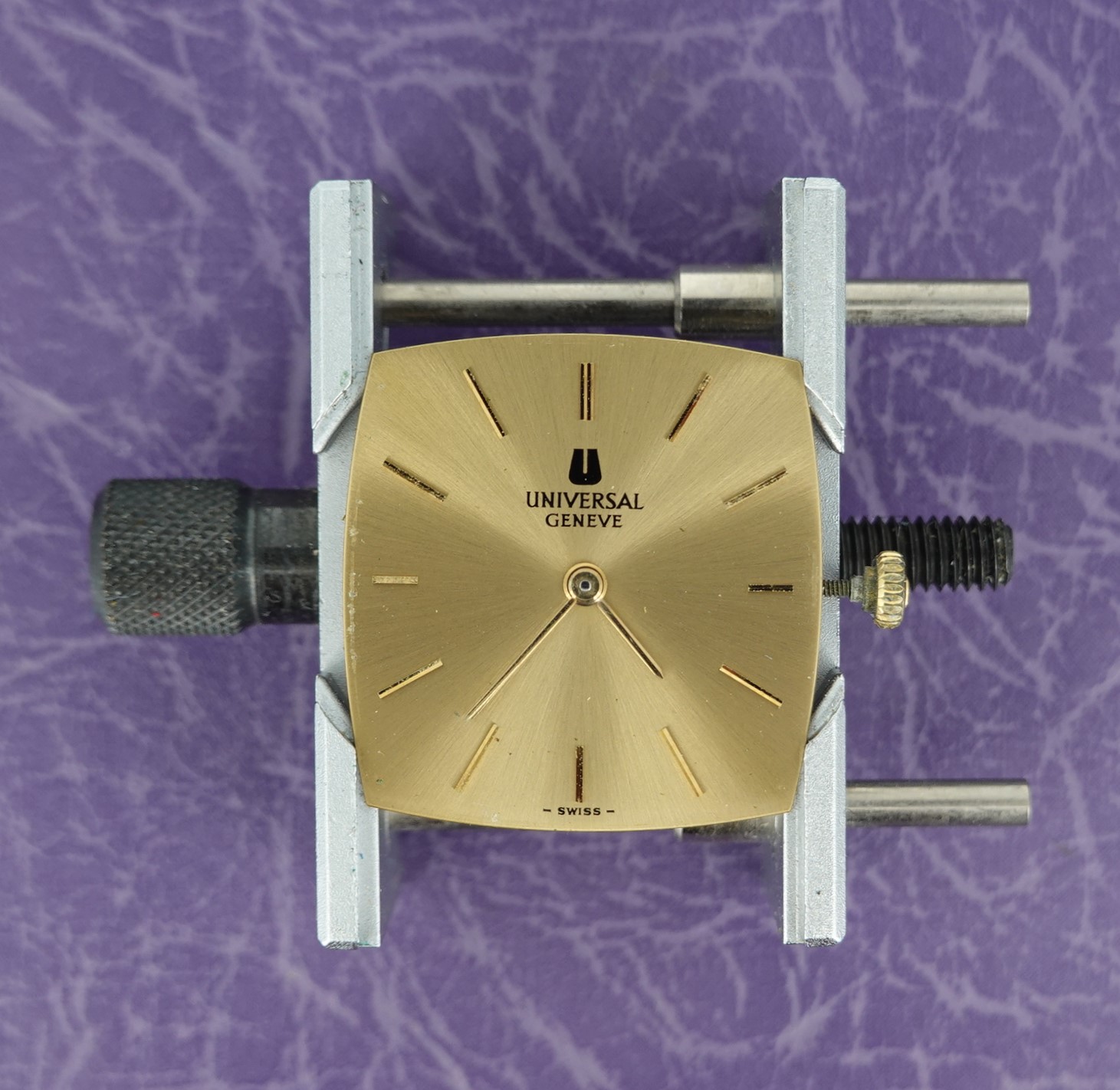 c1975 Universal Geneve Tank - Image 4