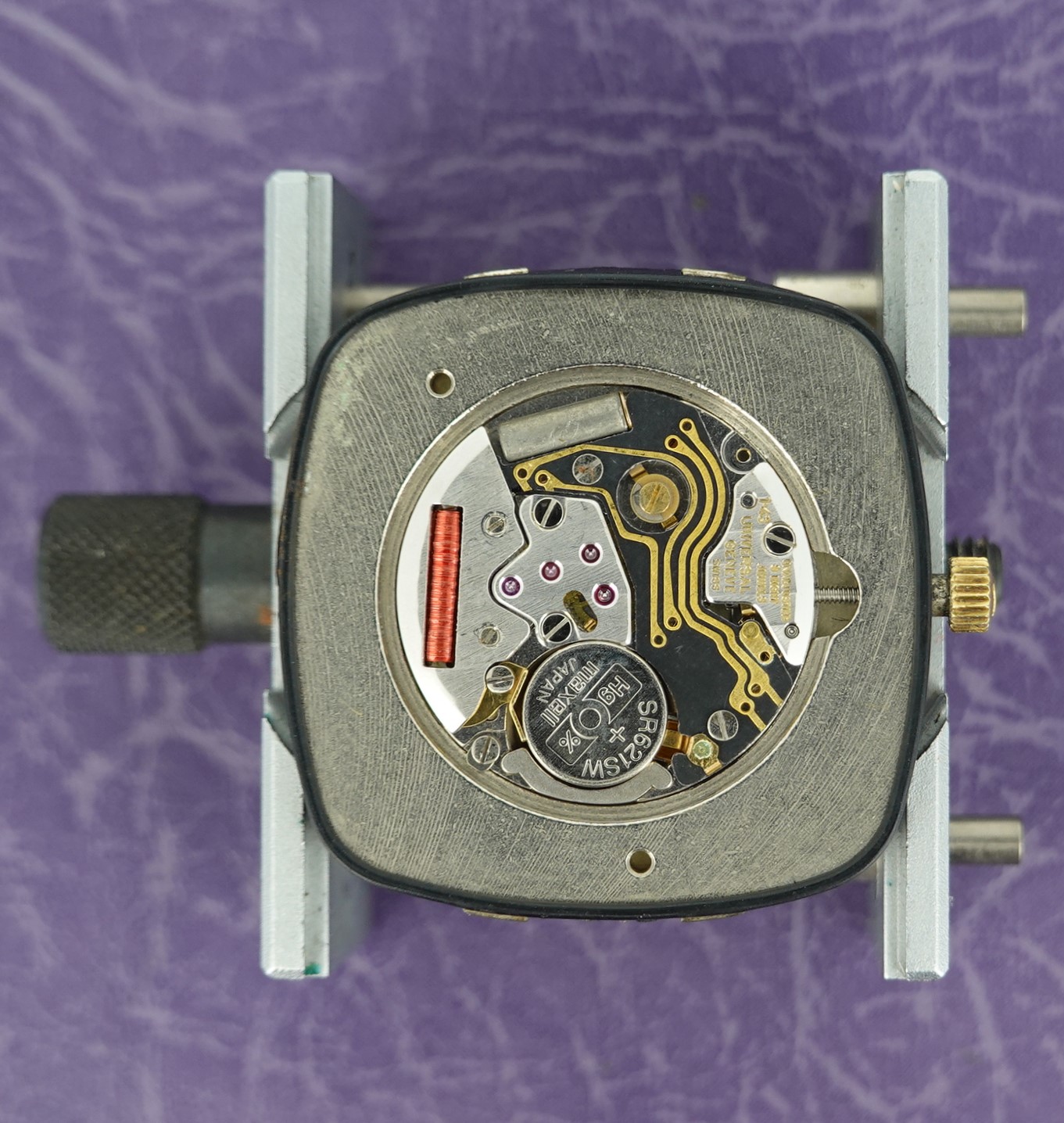 c1983 Universal Geneve Quartz - Image 3